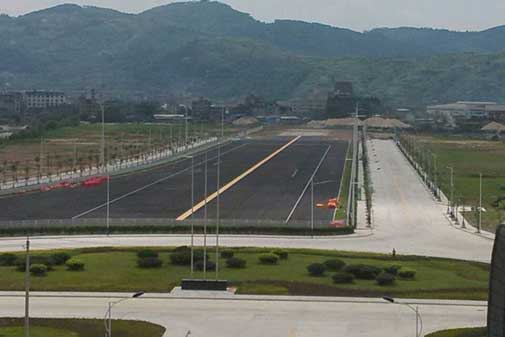 綠蛙公司參與福州汽車直線競速賽道看臺建設(shè)